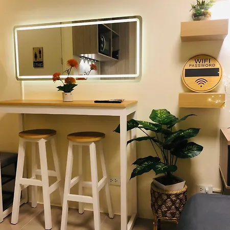 Dos Staycation Urban Deca Cubao