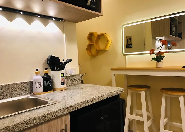 Aparthotel Dos Staycation Urban Deca Cubao