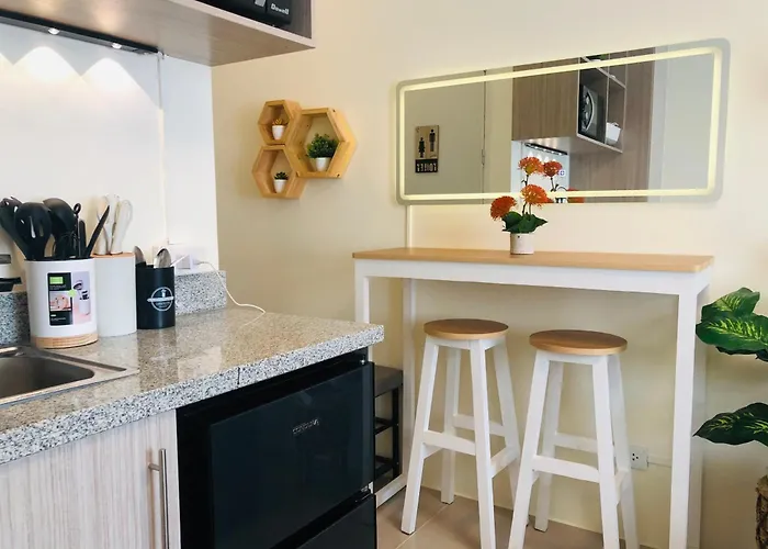 Dos Staycation Urban Deca Cubao 3*